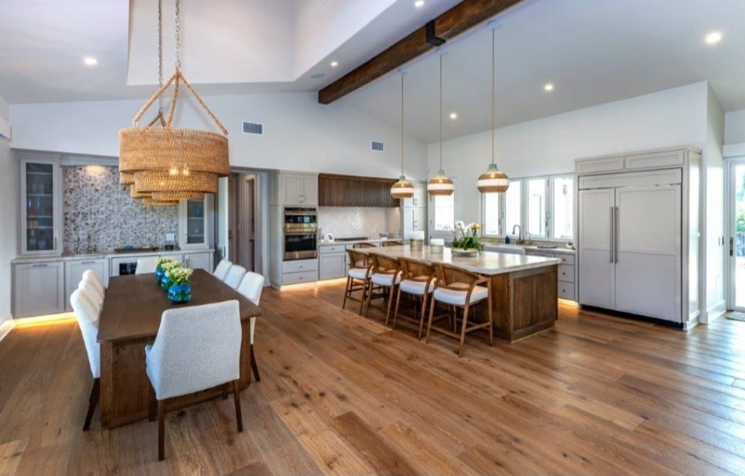 The warmth of natural wood_
